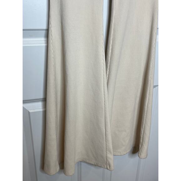 Princess Polly Cream Ribbed V Front Flare Pants Size 4 - Picture 3 of 8